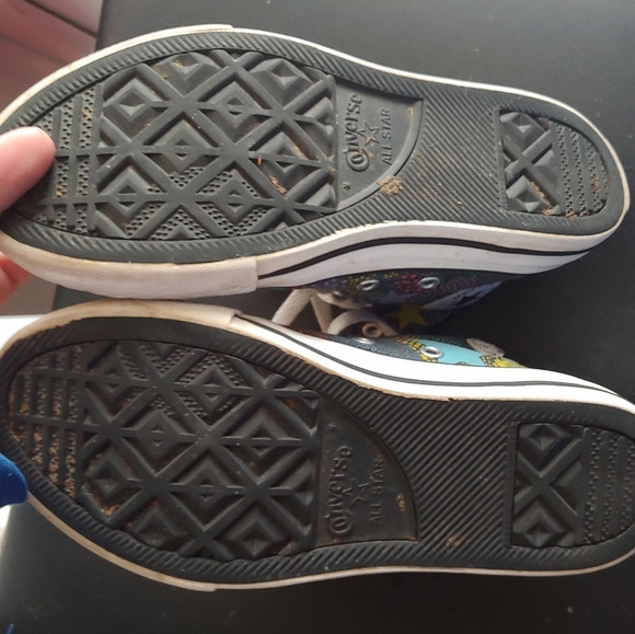 Converse Chuck Taylor kids Size 2 Big Kids - Picture 5 of 6